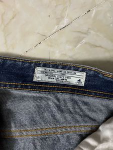 Classic Blue Denim Jeans Orignal brand 30 si900