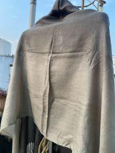 Elegant Dual Colour Stole.