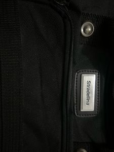 Y2K Stradellina Black Carry bag