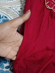 SRISHTI Embellished Red Kurta