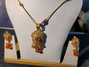 Orenge Locket With Ear Rings
