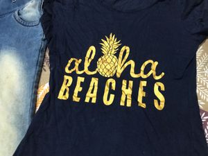 Trendy High-Waist Jeans &amp; Aloha Tee