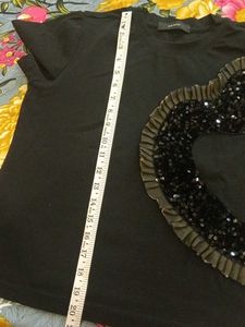 Stylish Black Sequin Embellished T-Shirt