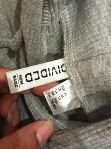 H&amp;M Cropped Grey Hoodie