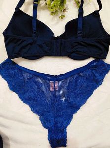 Navy Lace detail humkemoller lingerie set 👍