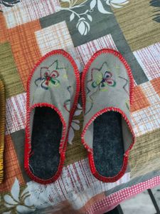Embroidered House Slippers 2 sets