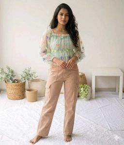 ❤️🧿Trendy Cargo Pants & Sheer Top Set🧿❤️