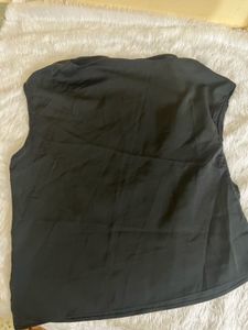 Black Sleeveless Vest