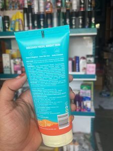 Pilgrim Vitamin C Gel Face Wash