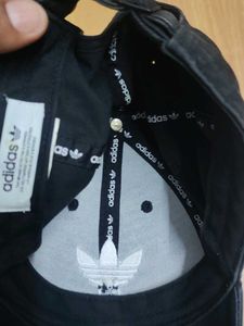 adidas orignals black cap