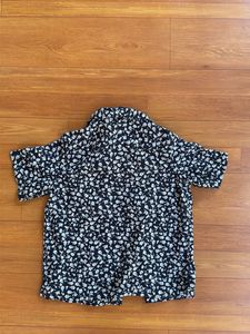 Cute Floral Print Button-Up Shirt