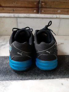 Puma Men's UK9 shoes