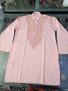 Elegant Pink Embroidered Kurta