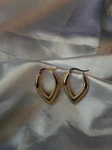 Gold Flower Earrings