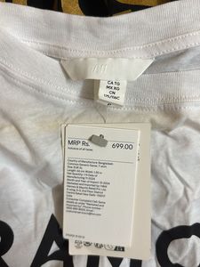 57% off brand new h&amp;m T-shirt