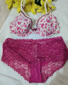 Floral Print Bra With Beautiful Net Penty