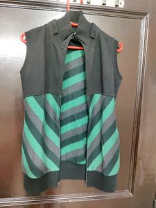 Striped Sweat jacket for women 💚🖤