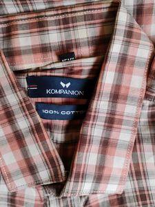 Men's Plaid Button-Up Shirt