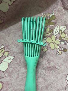 Detangling Hair Brush for curly hai