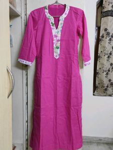 New unused Pink Kurta with Floral Neckline