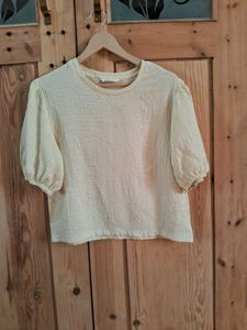 Chic Puff Sleeve Textured Top