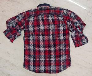 Stylish Plaid Long-Sleeve Shirt
