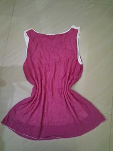 Chic Pink &amp; White Sleeveless Top
