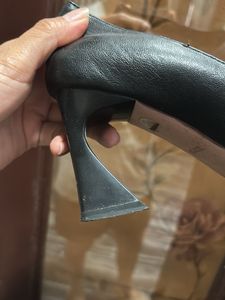 Classic Black Pointed Toe Heels