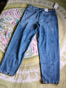 Trendy Ripped Mom Jeans