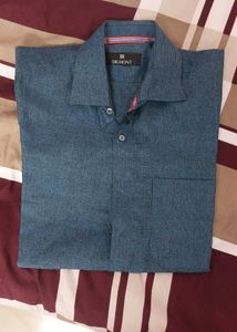 Classic Delmont Men's Blue Striped Shirt