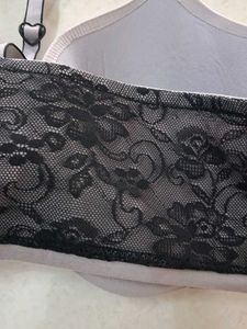 36D Comfortable Lace Trimmed Bra