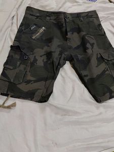 Men's Camo Cargo Shorts, both can wear it