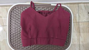 Chic Burgundy Strap Sweetheart Crop Top