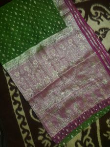 Pale Green Saree With Blouse