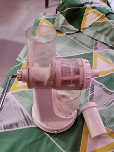 Hand Juicer