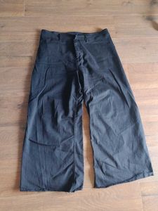 Black Wide Leg Cropped Pants