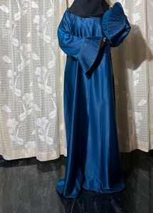 Sapphire Pleated Elegance Abaya