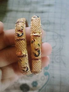 Golden Bangles (Set of 2)