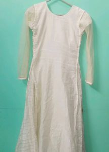 Elegant White Kurta with Golden Embroidery