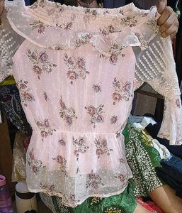 Floral Off-Shoulder Bell Sleeve Top