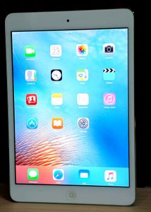 Apple iPad Mini 16GB  Brand New (Unboxed Unit)