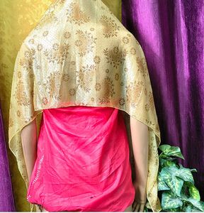 Beautiful Golden Floral Stoal