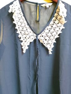 Navy Lace Collar Sleeveless Top
