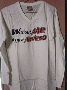 Men's white t shirt