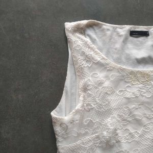 Chic Lace &amp; Ruffle Dress