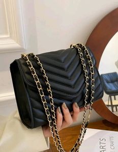 BRAND NEW** PREMIUM QUALITY SLING BAG FOR WOMEN