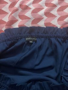 Chic Navy Blue Off-Shoulder Crop Top