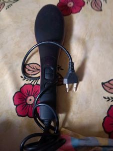 HQt Hair Straightener Brush Free Size