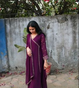 Elegant Purple Embroidered Kurta Set