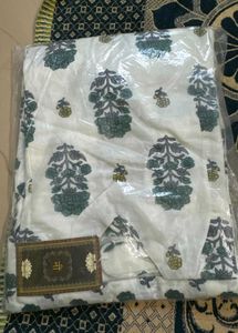 Nishorama White Floral Print Kurta Set